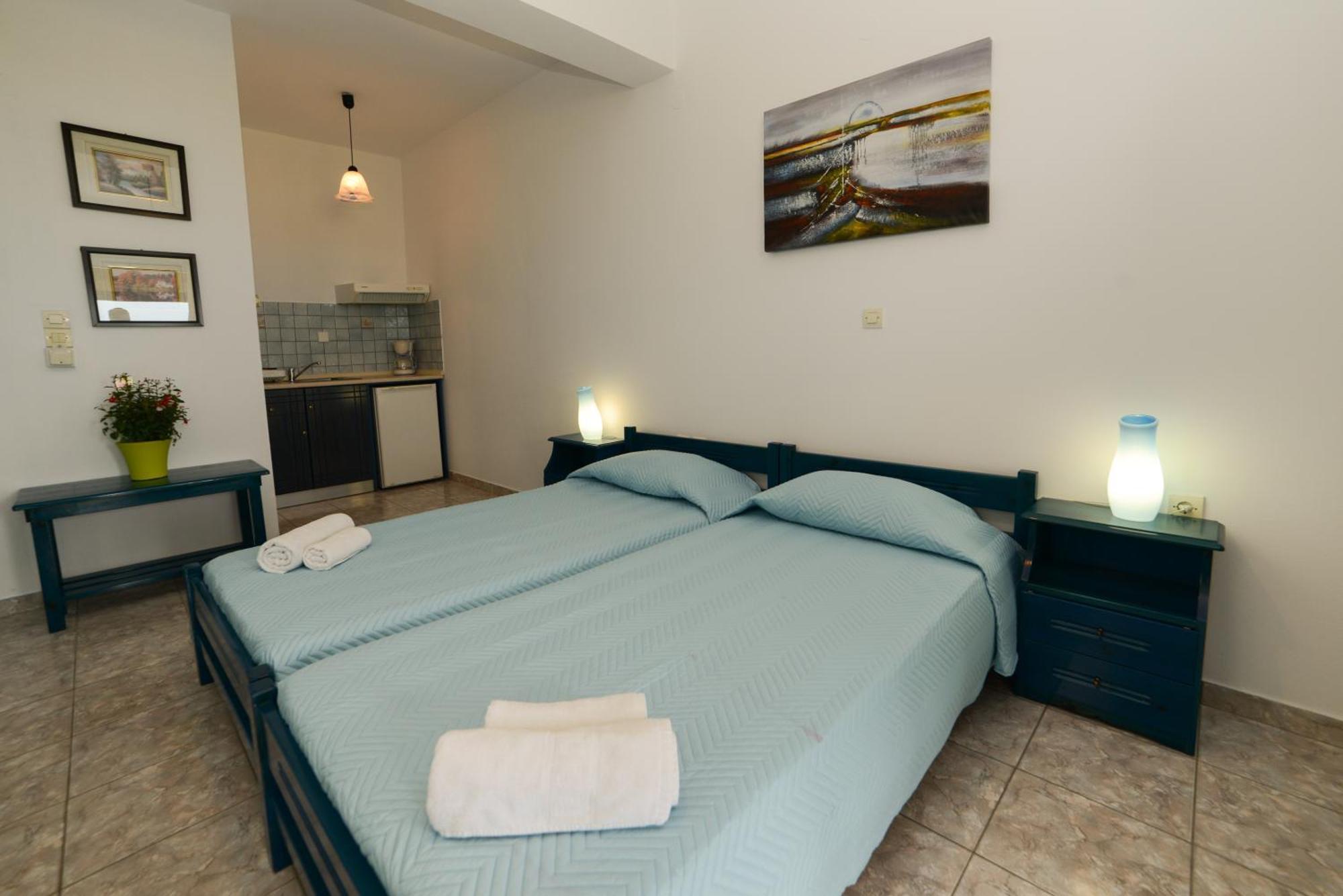 פלאטי Hotel Dina - Ξενοδοχείο Ντινα חדר תמונה