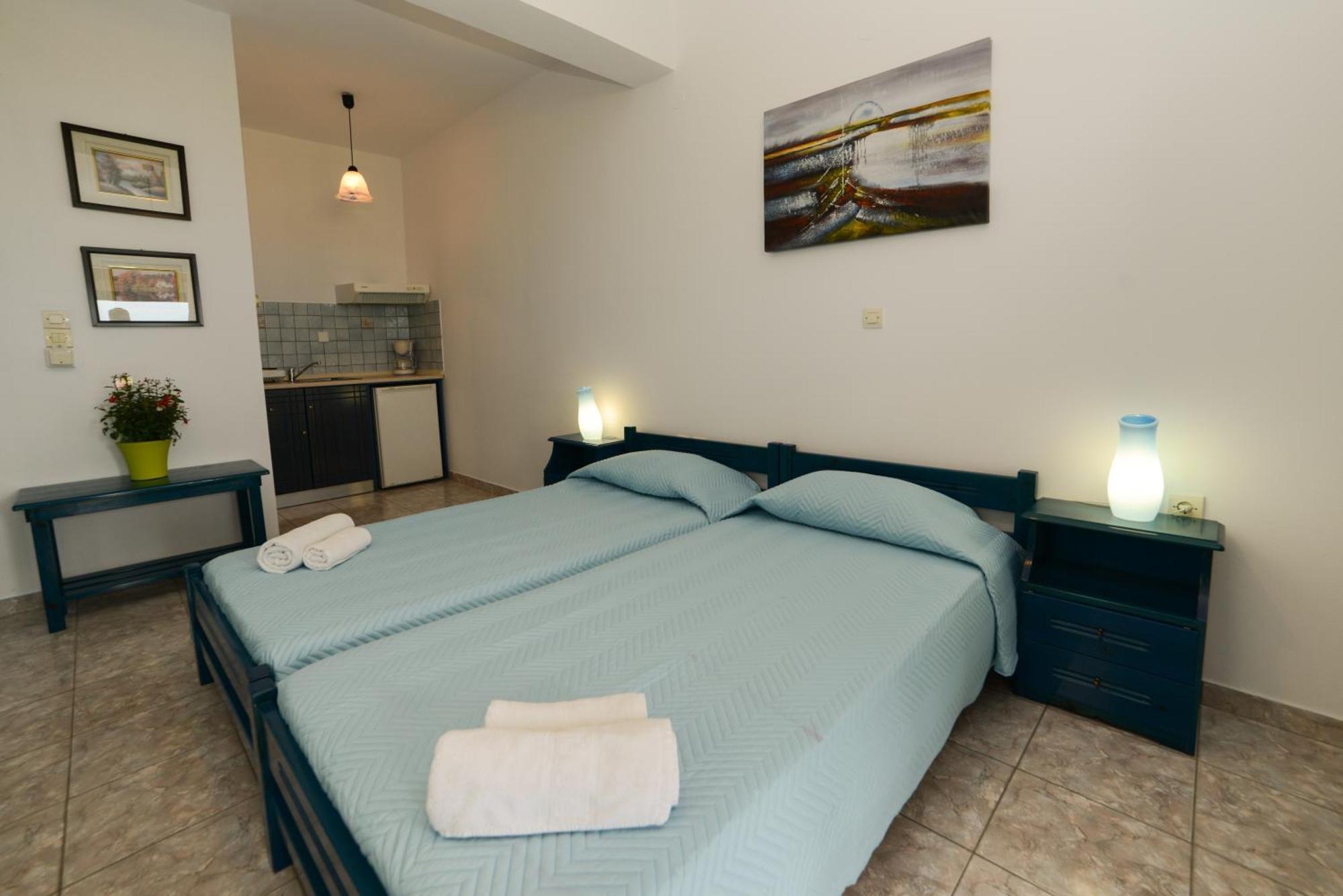 פלאטי Hotel Dina - Ξενοδοχείο Ντινα חדר תמונה